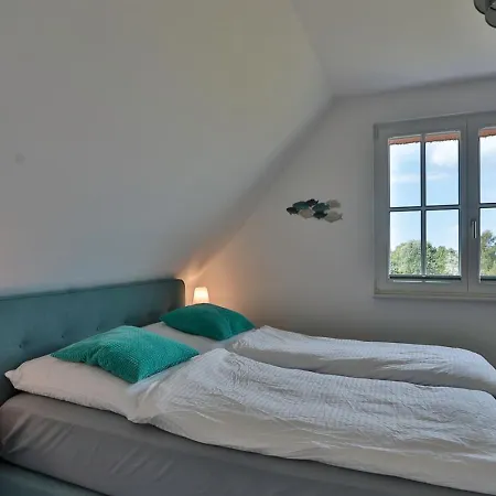 Fh Wiesenkieker * Gustow (Nordwestmecklenburg)